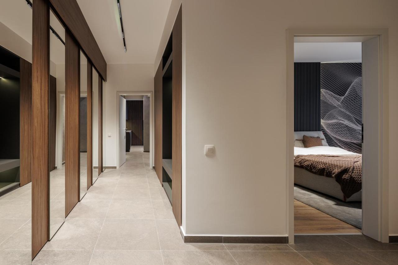 Mandala Designer Apartments With Free Private Parking, Near Mall Coresi บราชอฟ ภายนอก รูปภาพ